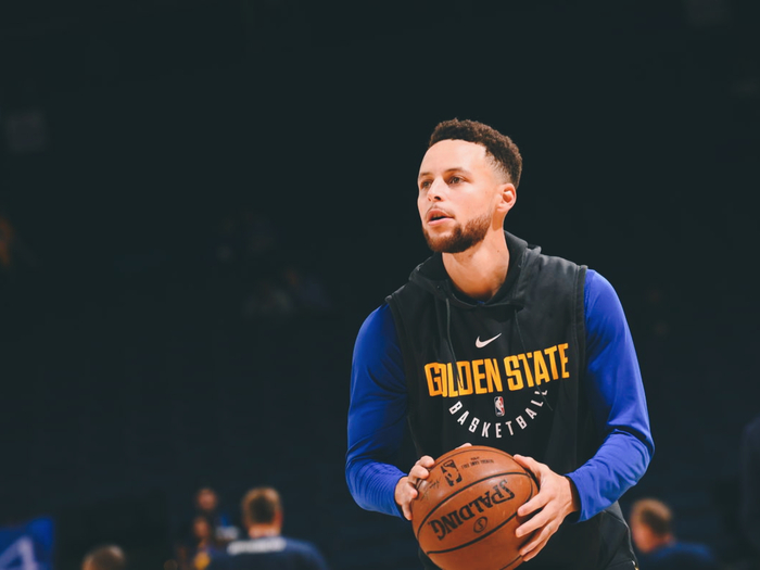 展现出了顽 展现出了顽