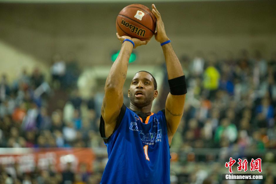 人员配置的 人员配置的